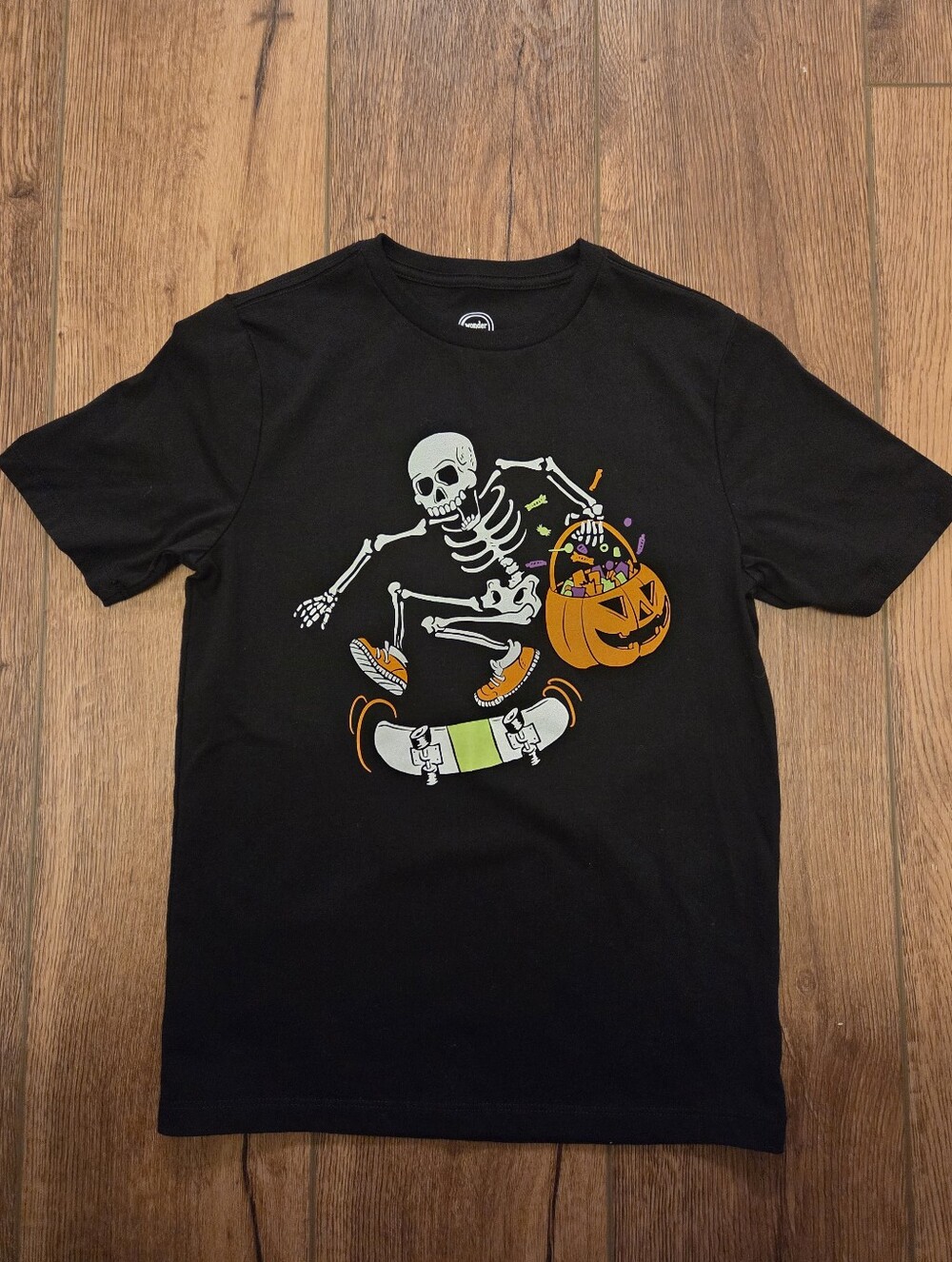 wonder nation Halloween Black T-Shirt NWOT